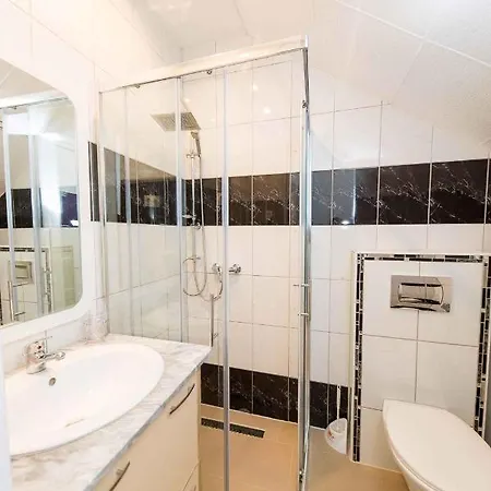 Apartment In Dramalj/dramaljsko Klanfari