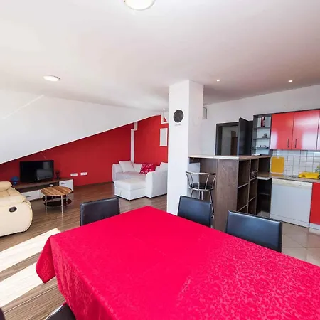 Apartment In Dramalj/dramaljsko