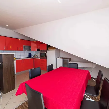 Apartment In Dramalj/dramaljsko *