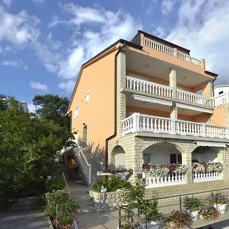 Apartment In Dramalj/dramaljsko Klanfari